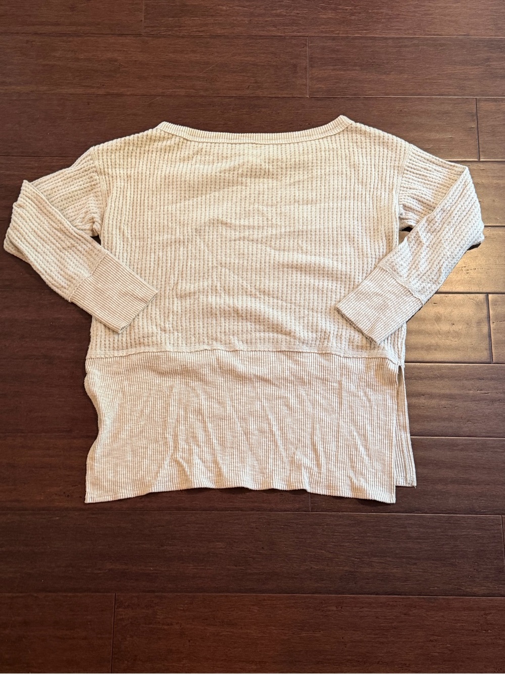 American Eagle Cream Ribbed Sweater - Picture 4 of 4